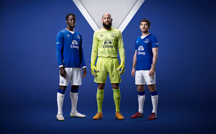 Everton-15-16-Home-Kit%2B%25281%2529.jpg_(Share from CM Browser)